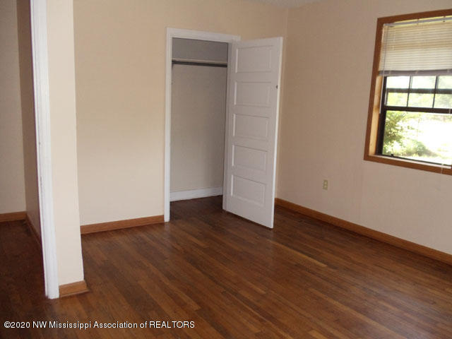 1462-1464 Merry Hill Ranch Road Senatobia, MS 38668 - Photo 3 of 16 Bedroom 2