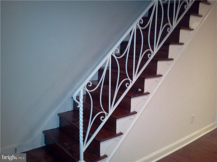 7510 Sherwood Road Philadelphia, PA 19151 - Photo 9 of 13 Gallery Image 9