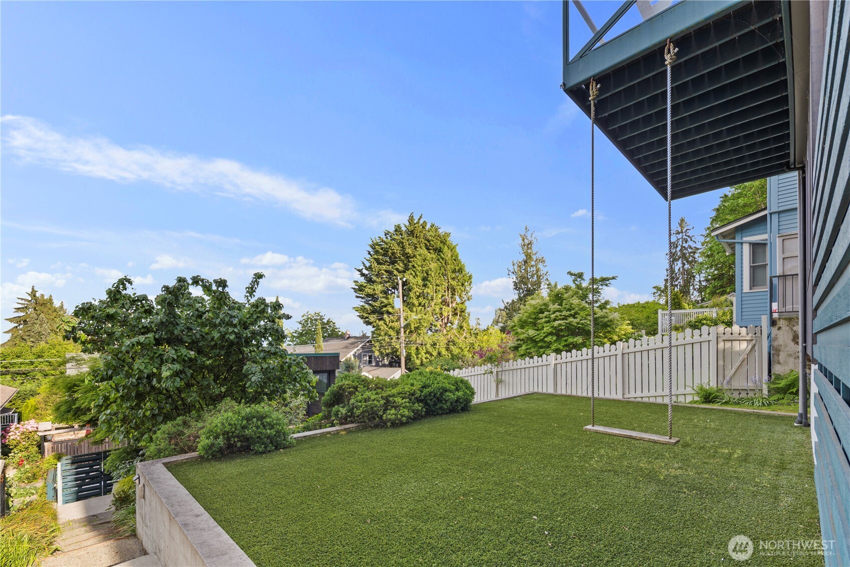 1618 37th Avenue Seattle, WA 98122 - Photo 34 of 40