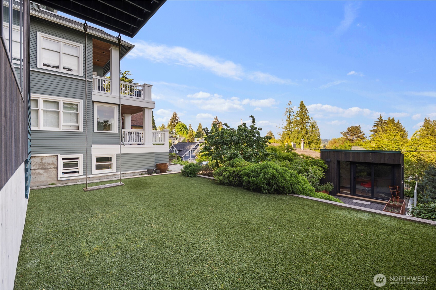 1618 37th Avenue Seattle, WA 98122 - Photo 35 of 40