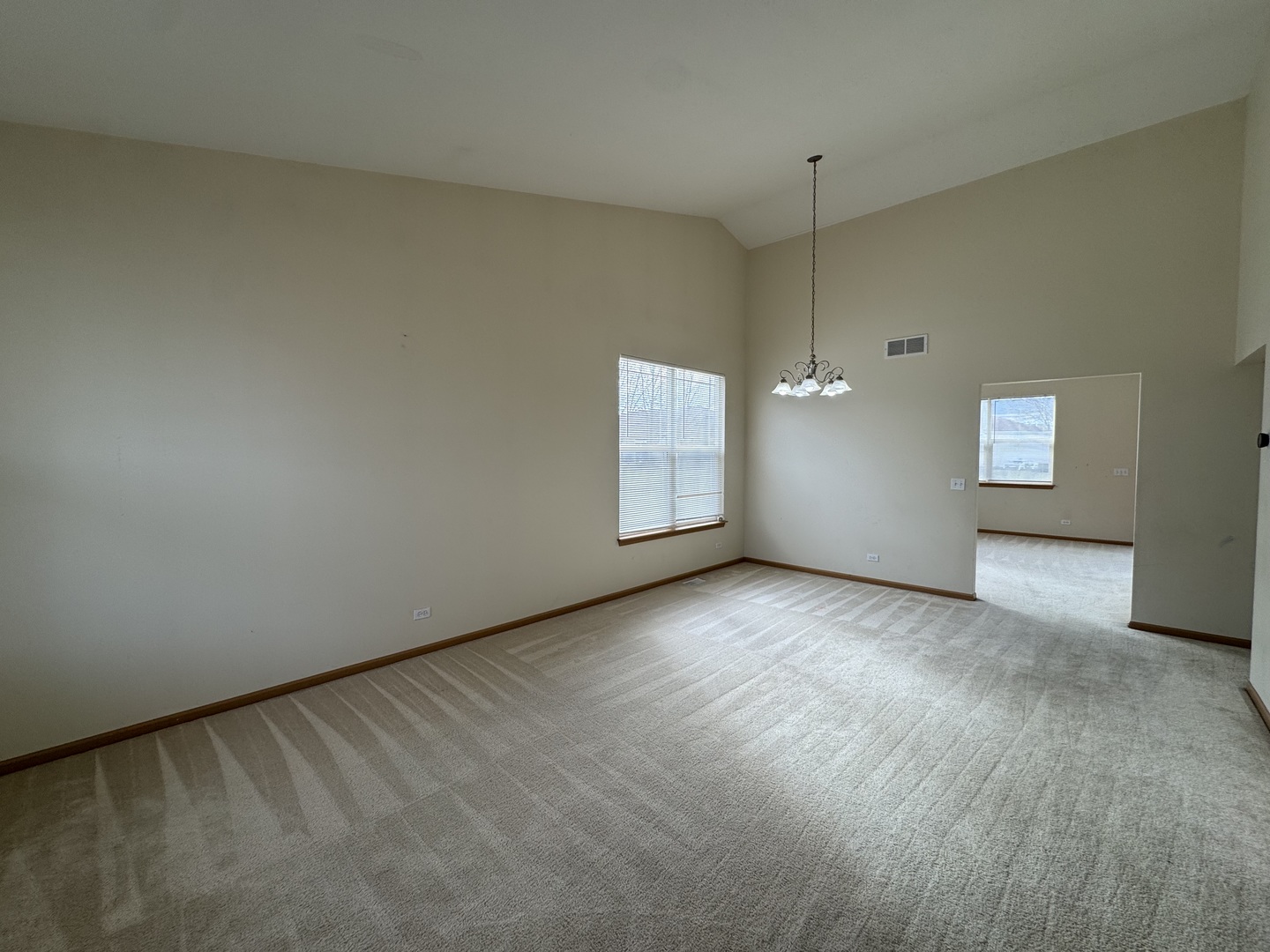 1991 Westridge Place Aurora, IL 60504 - Photo 3 of 19