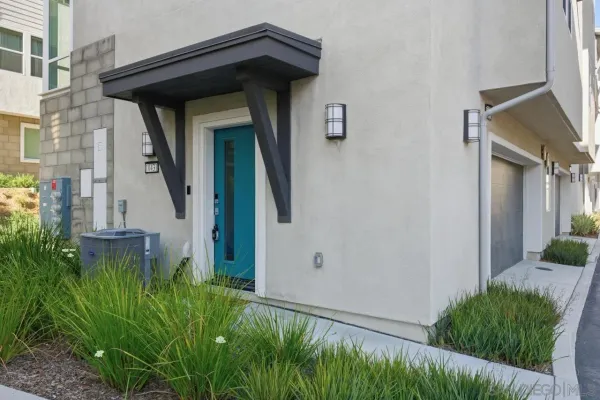 $4,295 | 10431 Newbliss Way, San Diego, CA 92126