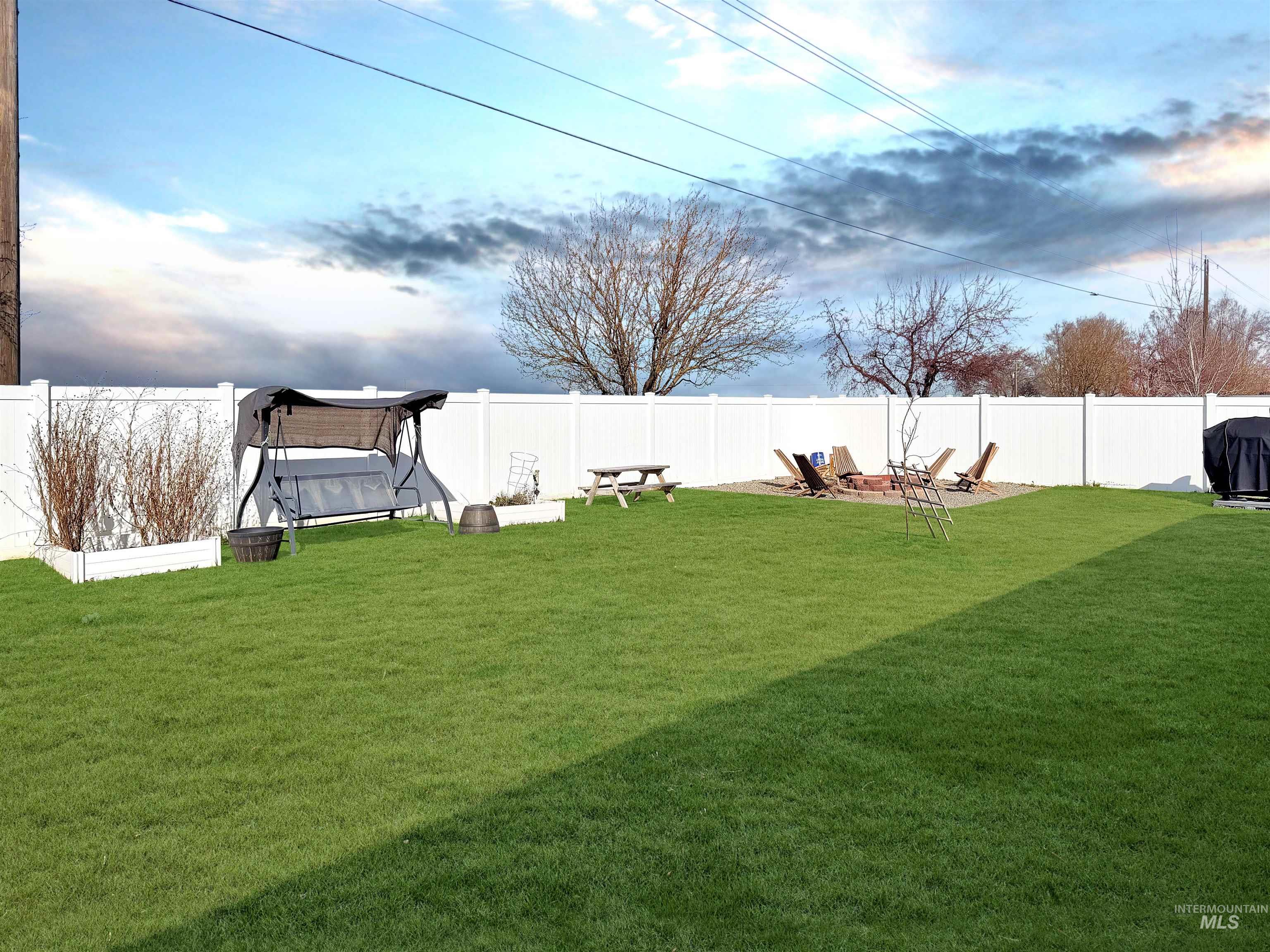 2407 Forge Street Twin Falls, ID 83301 - Photo 17 of 20 View of fenced backyard