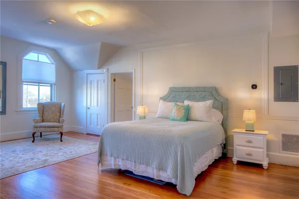 $20,000 | 30 Red Cross Avenue, Newport, RI 02840