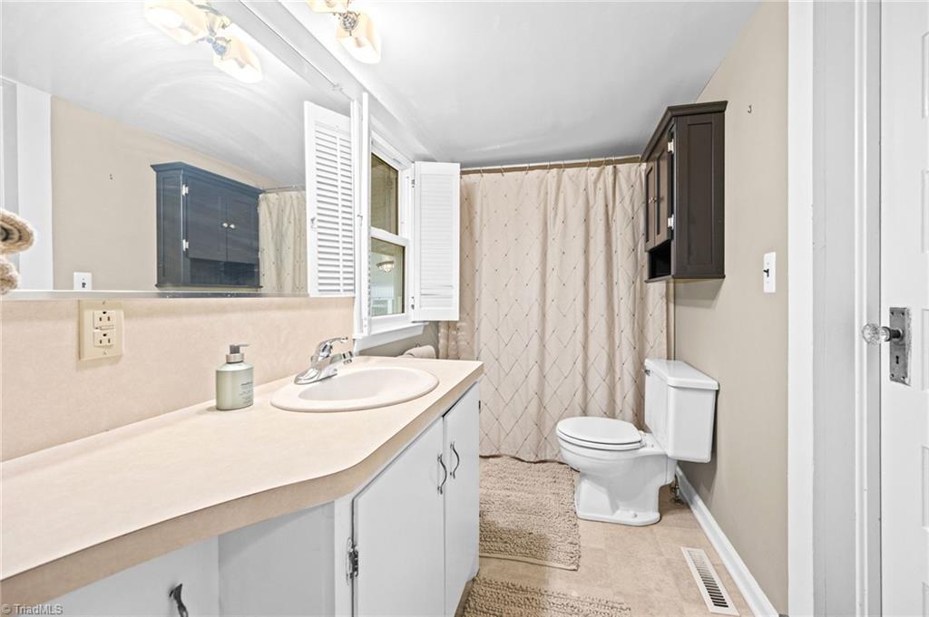 3724 Smitherman Road East Bend, NC 27018 - Photo 20 of 50