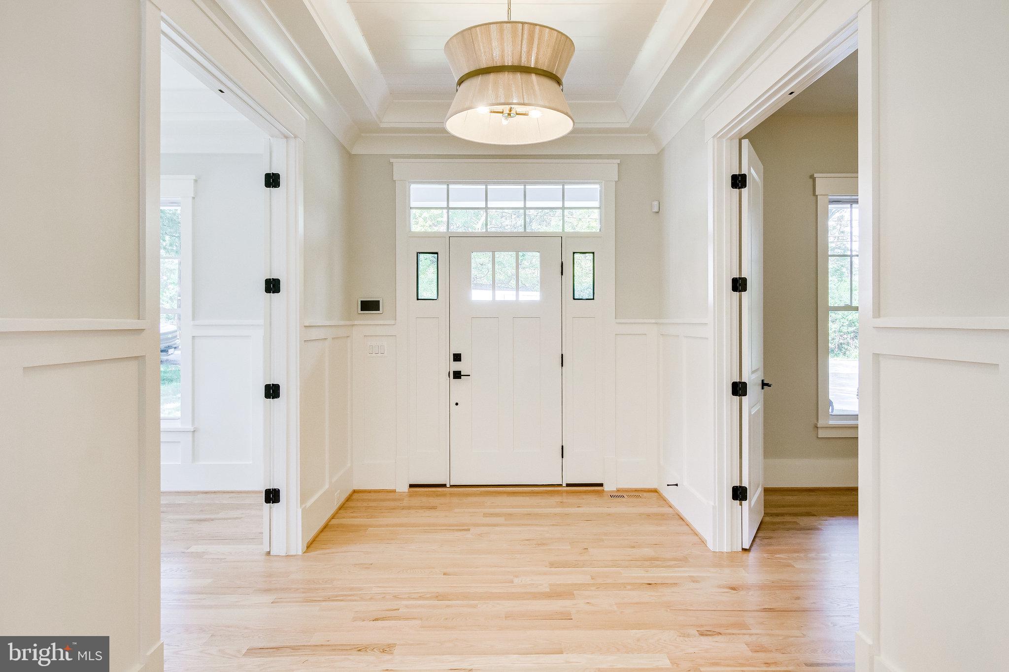 4105 Hunt Road Fairfax, VA 22032 - Photo 3 of 74 Red Oak Hardwood Floors