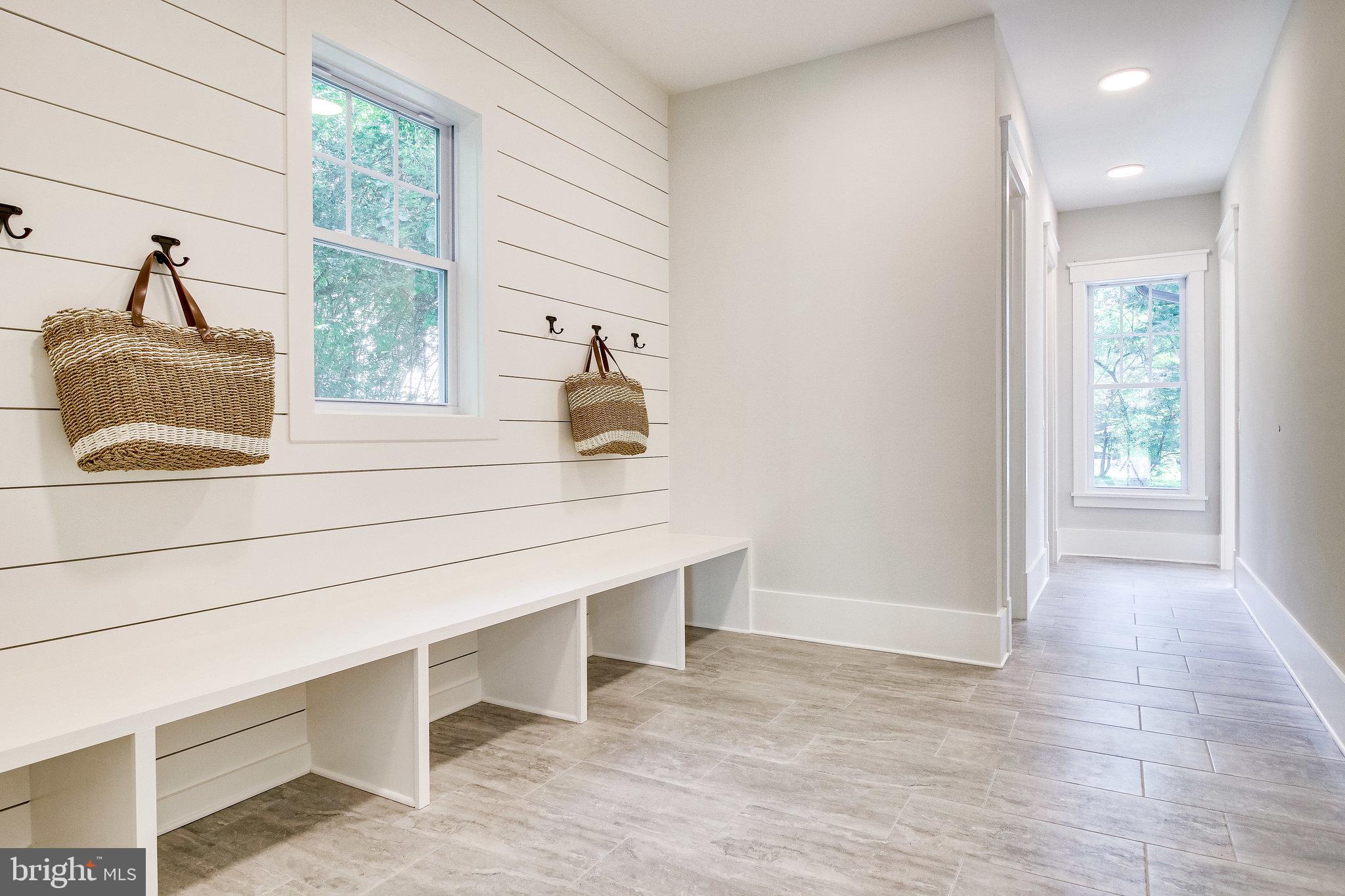 4105 Hunt Road Fairfax, VA 22032 - Photo 26 of 74 Spacious Mud Room