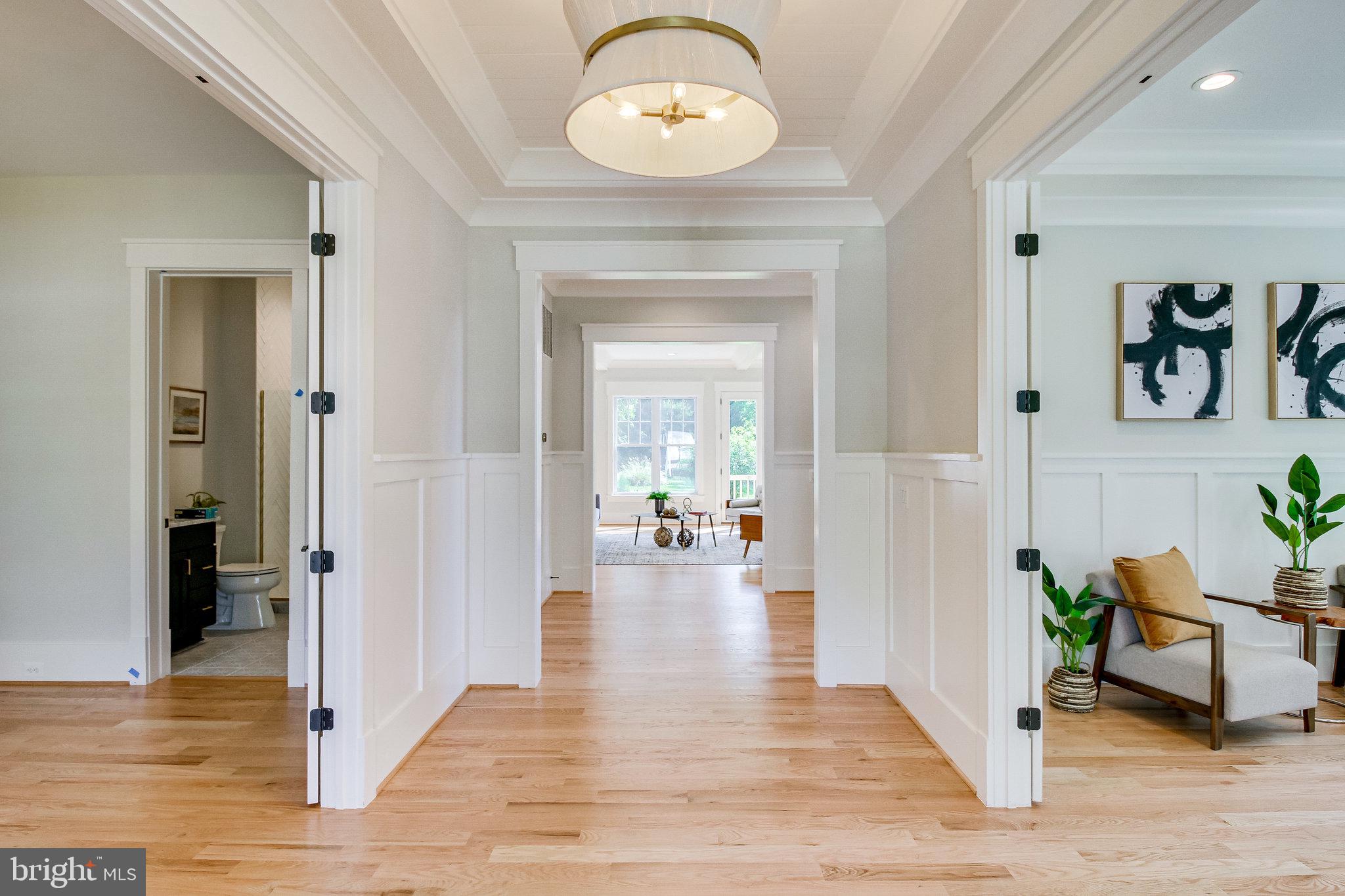 4105 Hunt Road Fairfax, VA 22032 - Photo 4 of 74