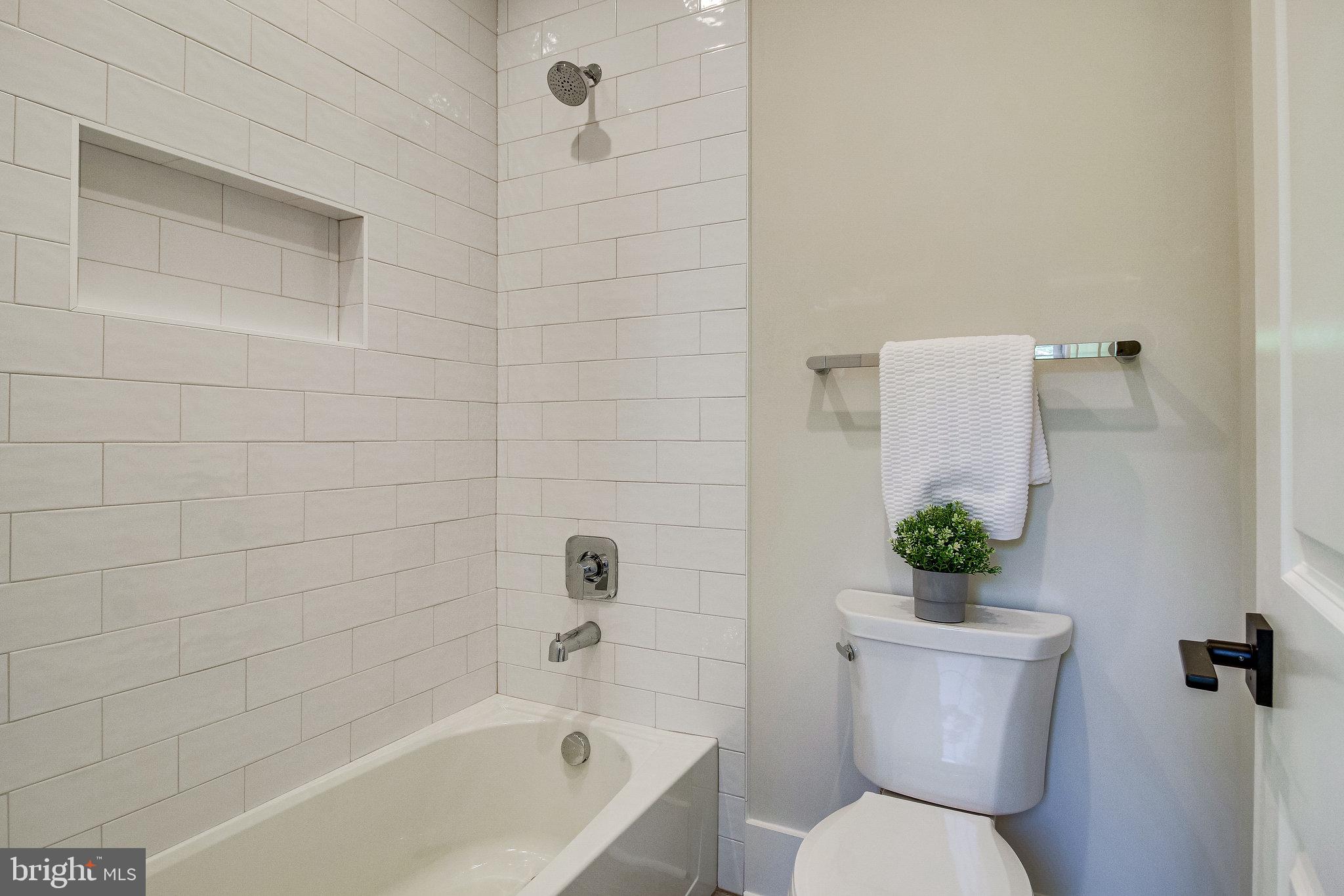 4105 Hunt Road Fairfax, VA 22032 - Photo 36 of 74