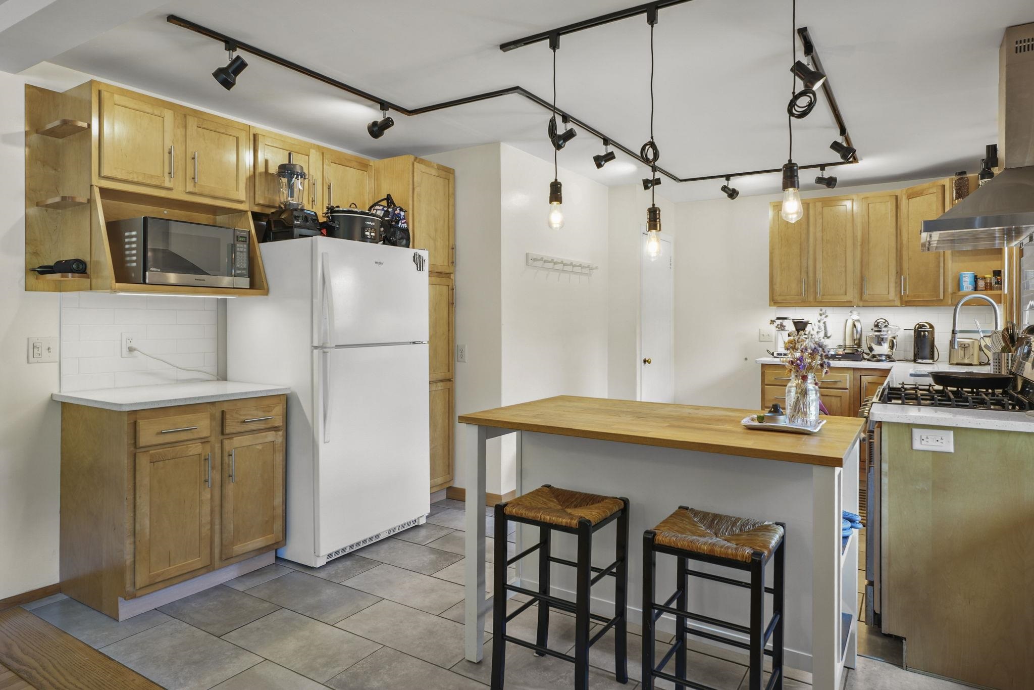 3140 James Street Madison, WI 53714 - Photo 10 of 46