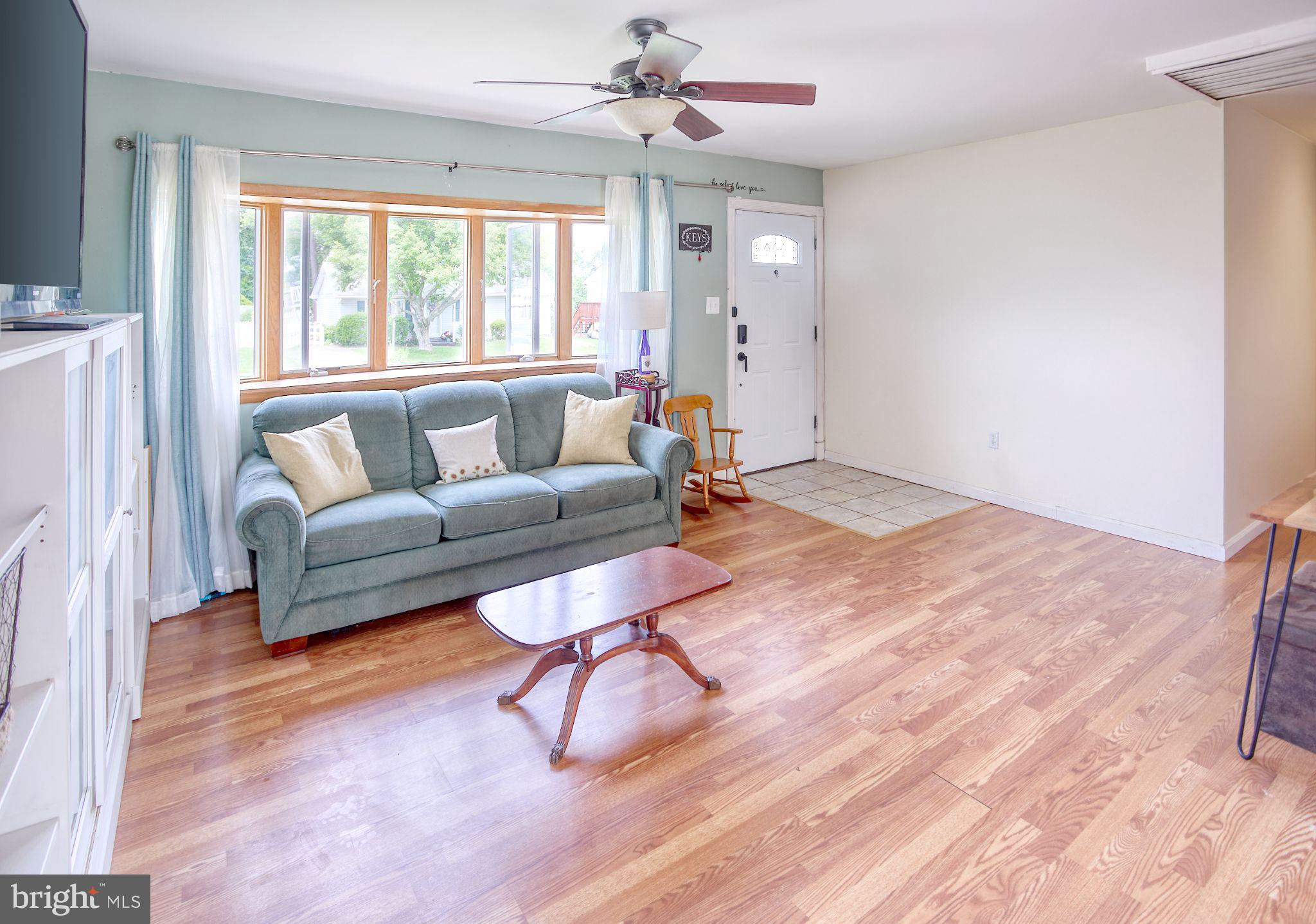 315 Wembley Road Reisterstown, MD 21136 - Photo 4 of 25