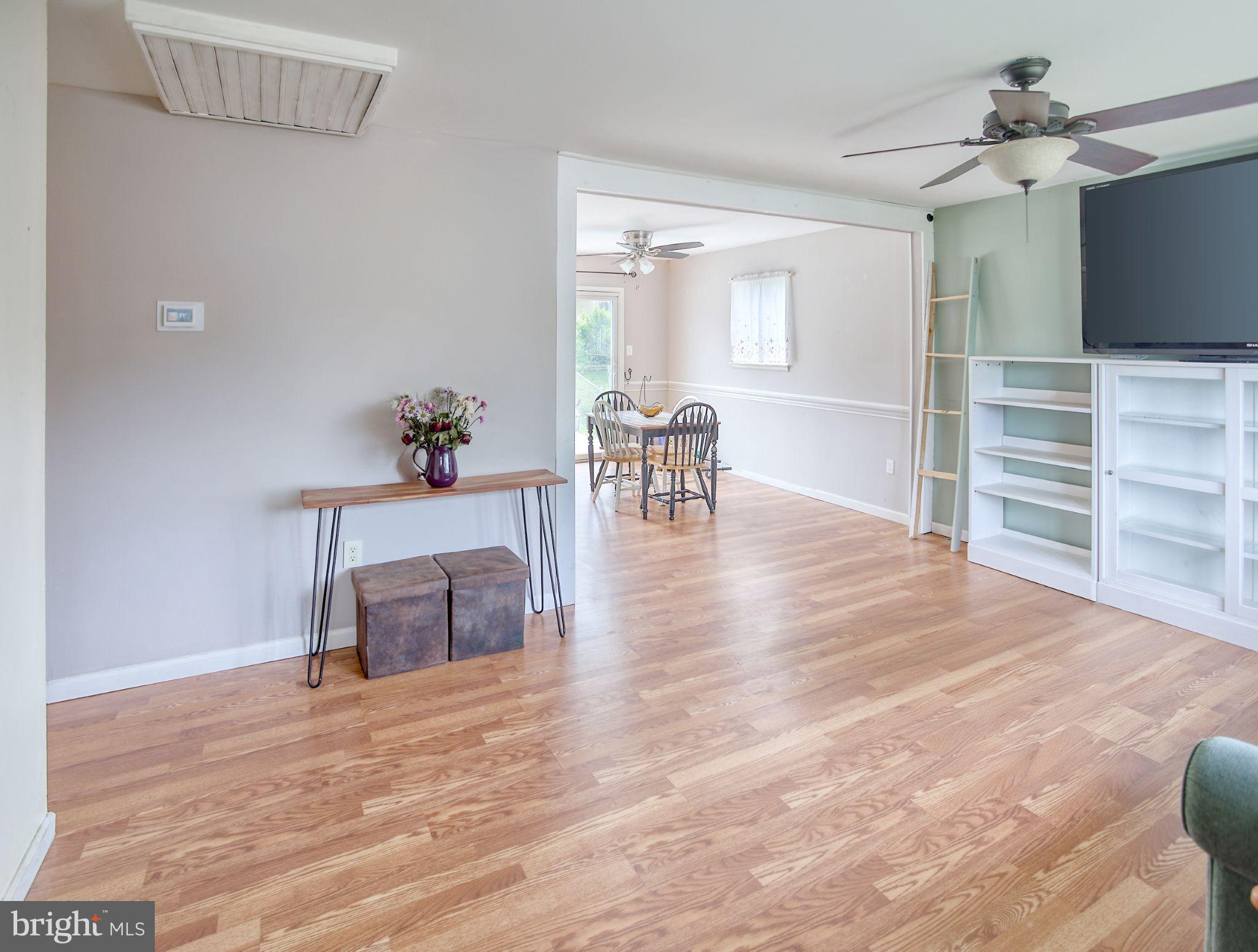 315 Wembley Road Reisterstown, MD 21136 - Photo 5 of 25