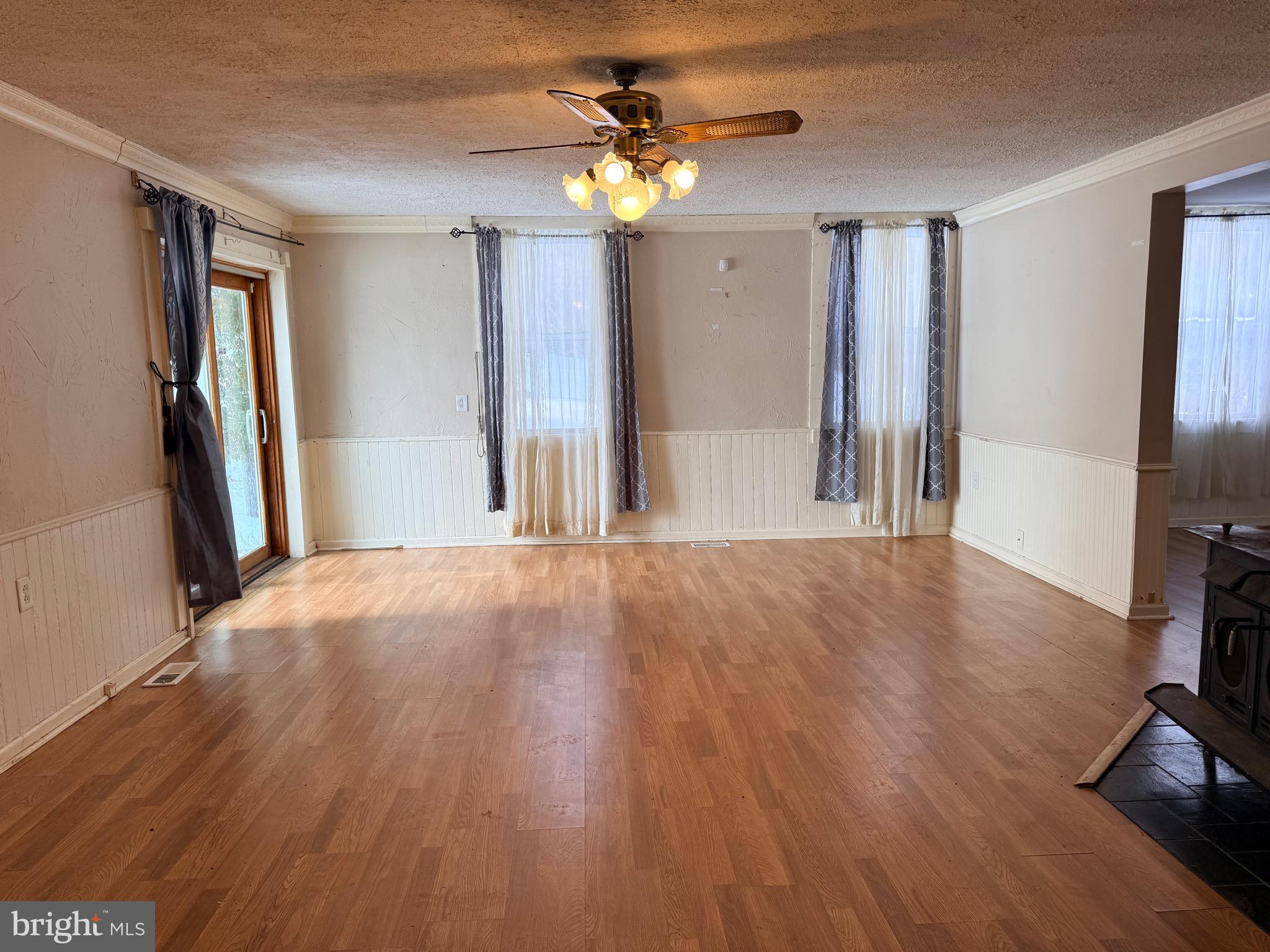 18 Booker Road Delta, PA 17314 - Photo 17 of 39 Living room view 3