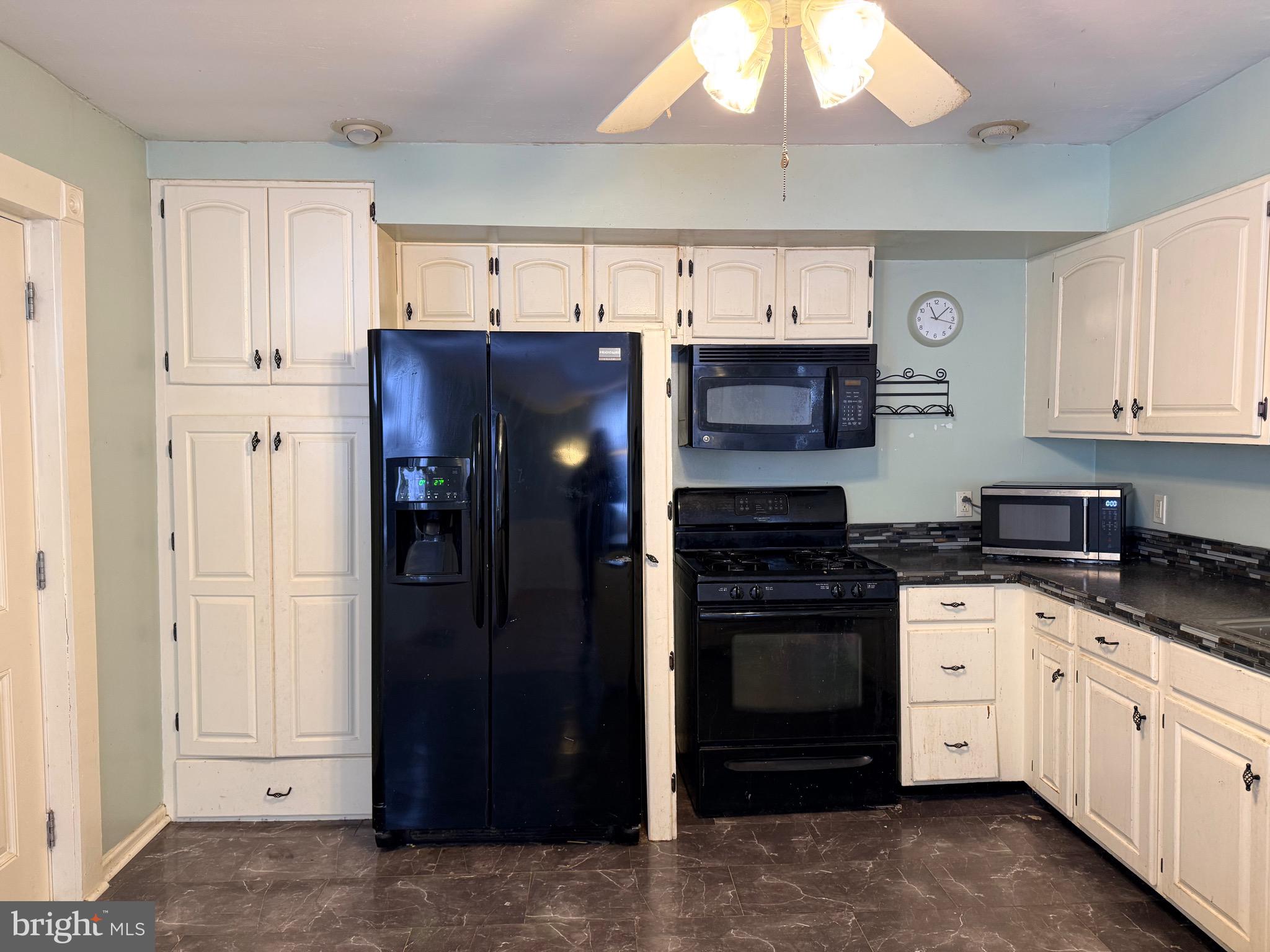 18 Booker Road Delta, PA 17314 - Photo 23 of 39 Kitchen view 2 with built in pantry