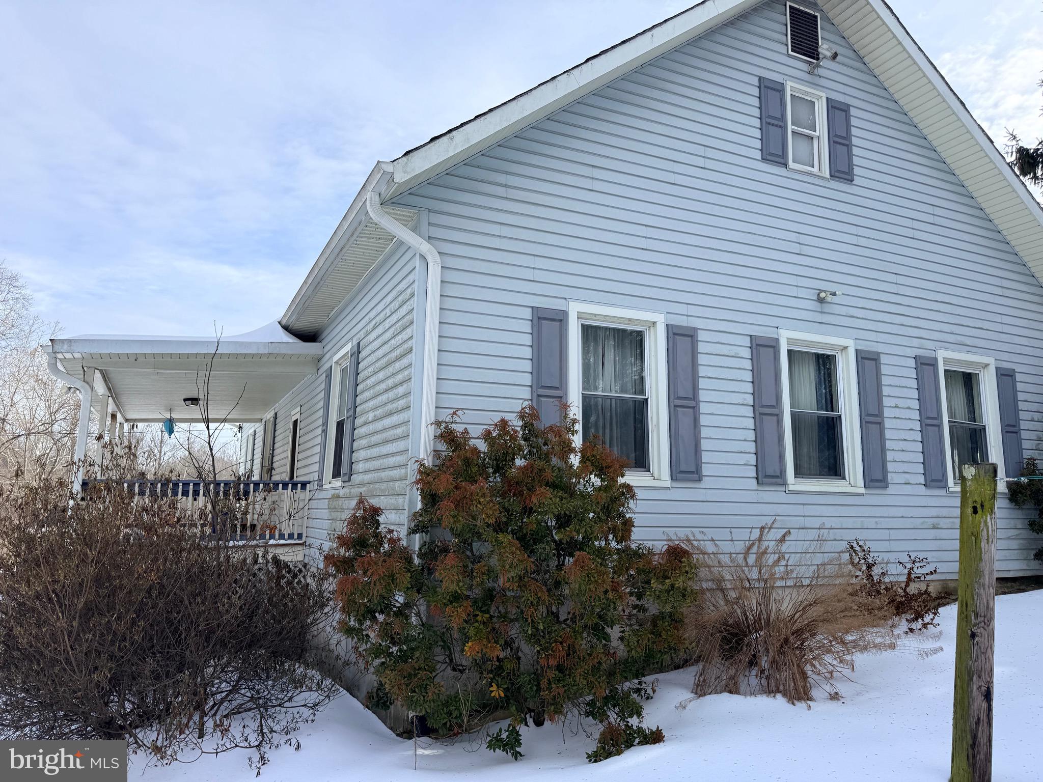 18 Booker Road Delta, PA 17314 - Photo 5 of 39 Side front