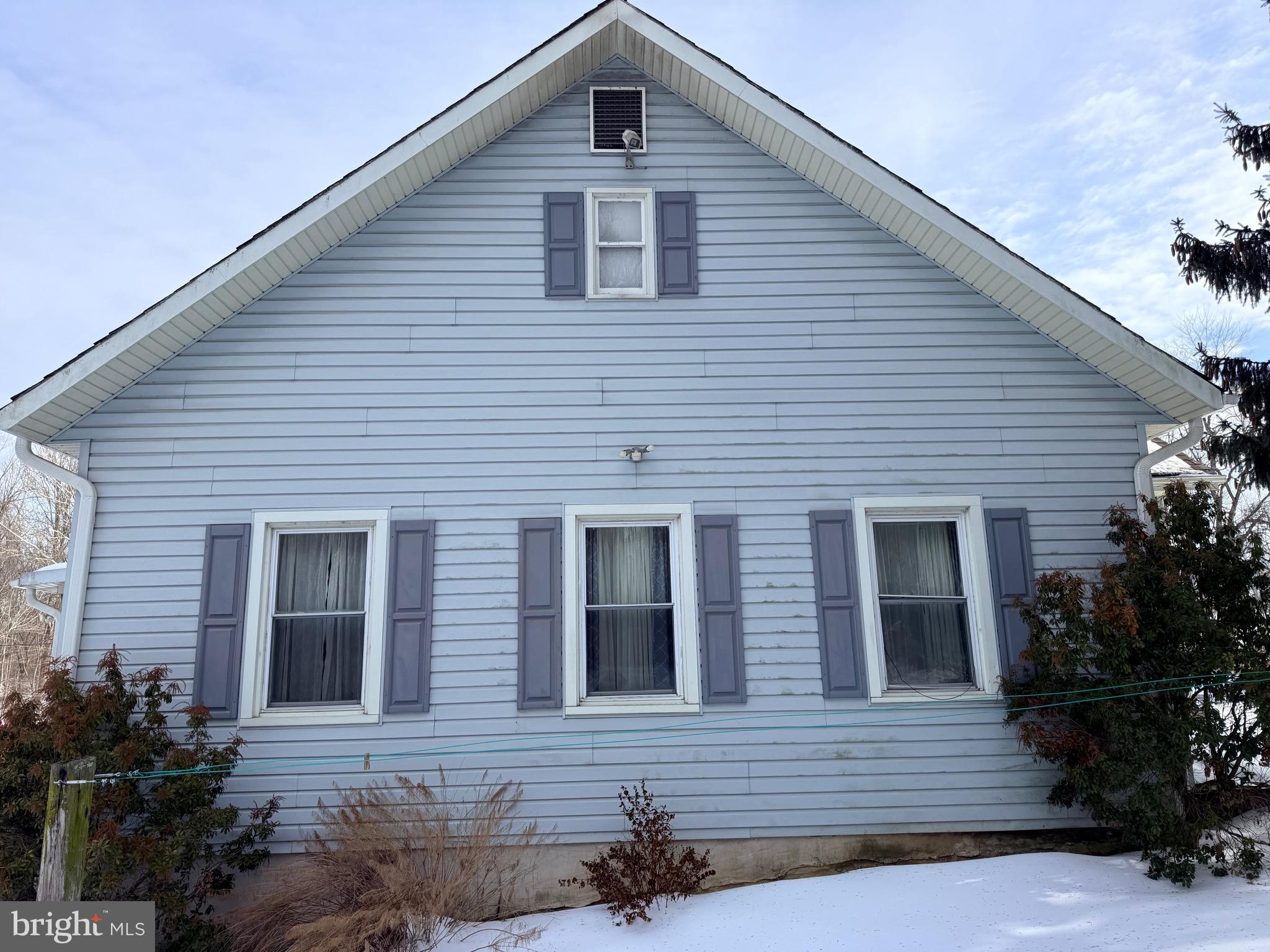 18 Booker Road Delta, PA 17314 - Photo 6 of 39 Side