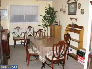 1218 Rainer Road Brookhaven, PA 19015 - Photo 3 of 6