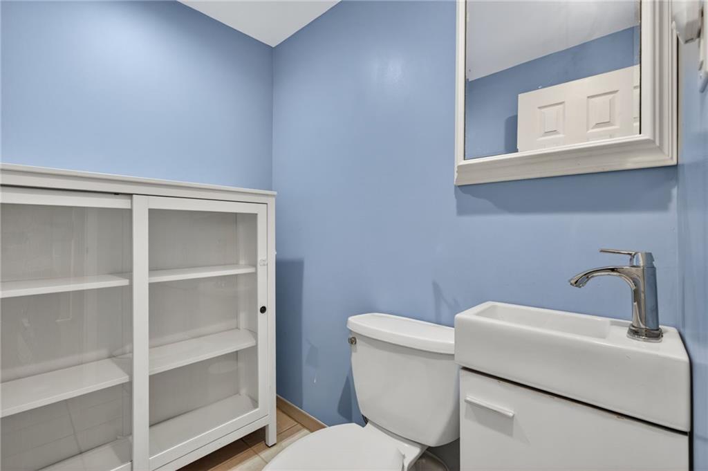 9967 Shore Road, Unit 7B Brooklyn, NY 11209 - Photo 11 of 22