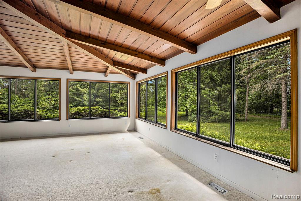 2456 Chilson Road Howell, MI 48843 - Photo 8 of 29