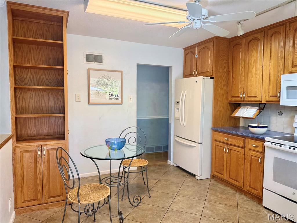1330 Spring Valley Drive Florissant, MO 63033 - Photo 7 of 33