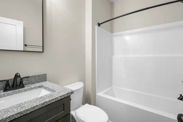 $1,400 | 1011 Oak Street, Unit A, Portland, TN 37148