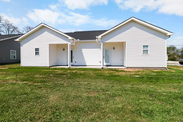 $1,400 | 1011 Oak Street, Unit A, Portland, TN 37148