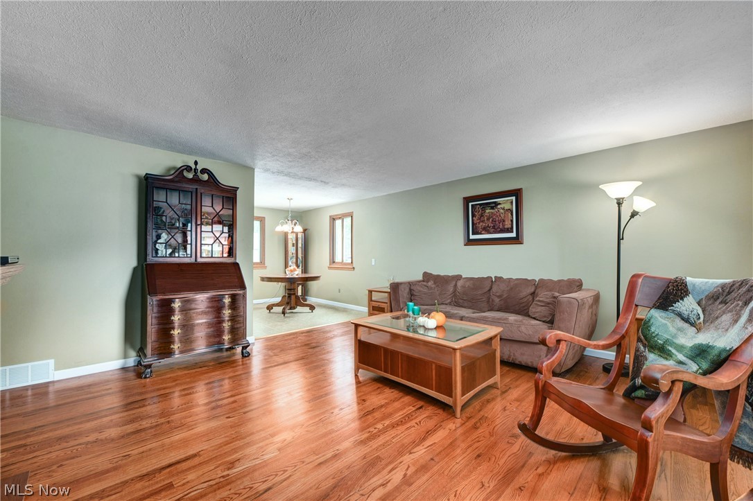 37321 Sugar Ridge Road North Ridgeville, OH 44039 - Photo 2 of 35