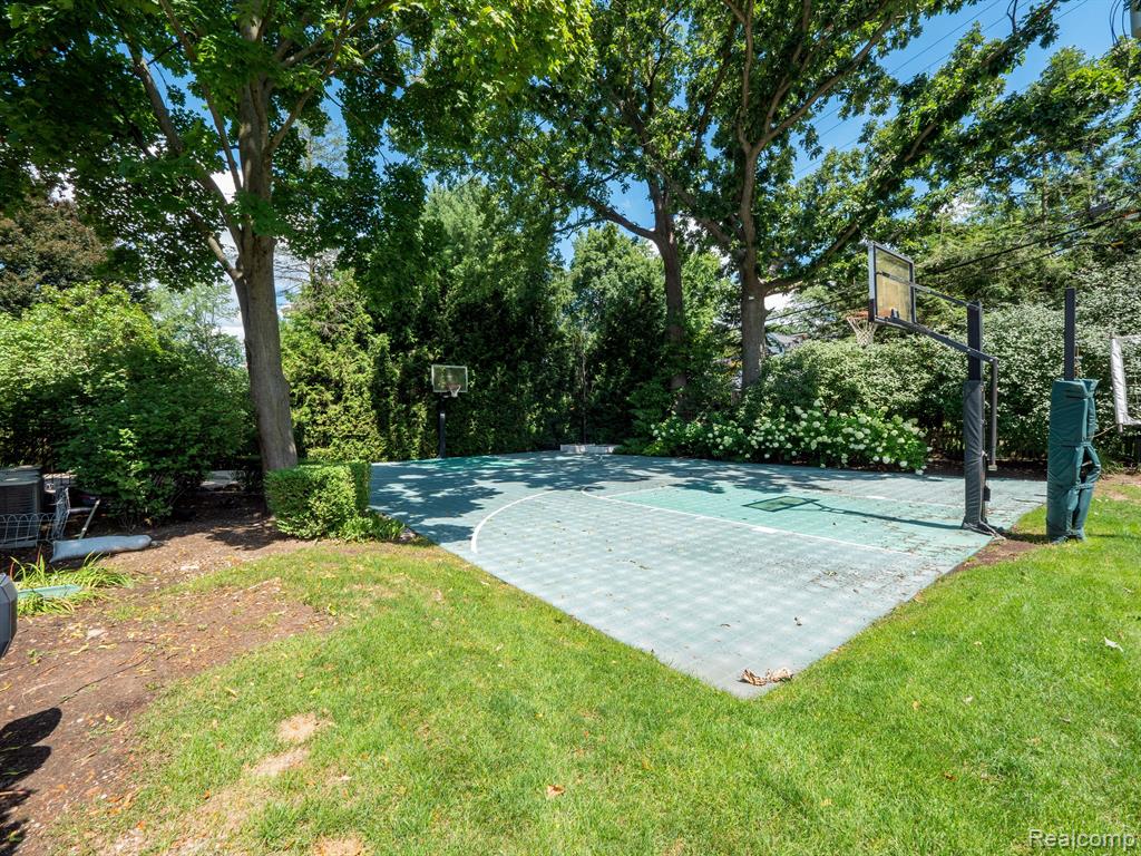 950 Waddington Road Bloomfield Hills, MI 48301 - Photo 53 of 60