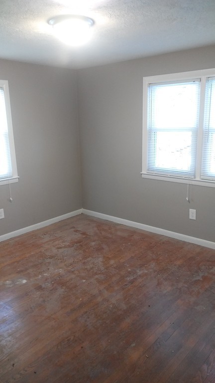 11 Coomes Street Springfield, MA 01108 - Photo 10 of 17