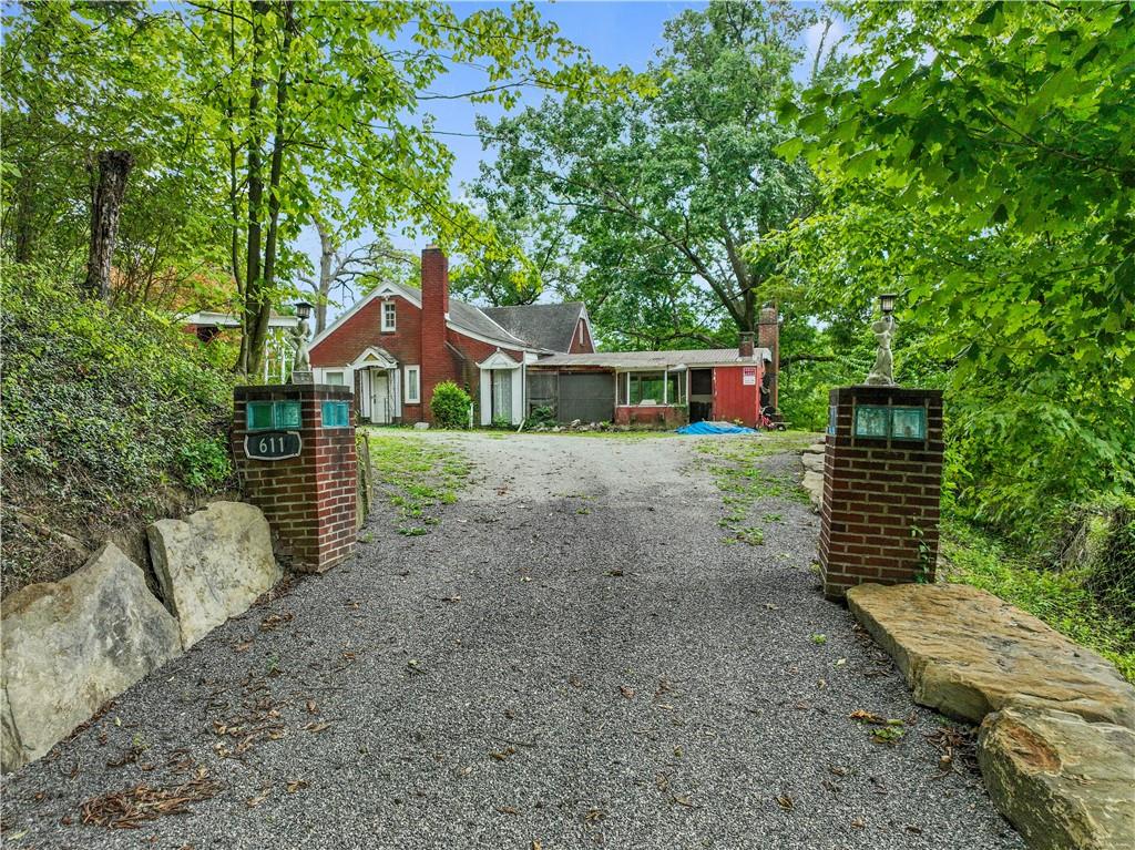 611 Payne Hill Road Clairton, PA 15025 - Photo 1 of 40 Private Setting