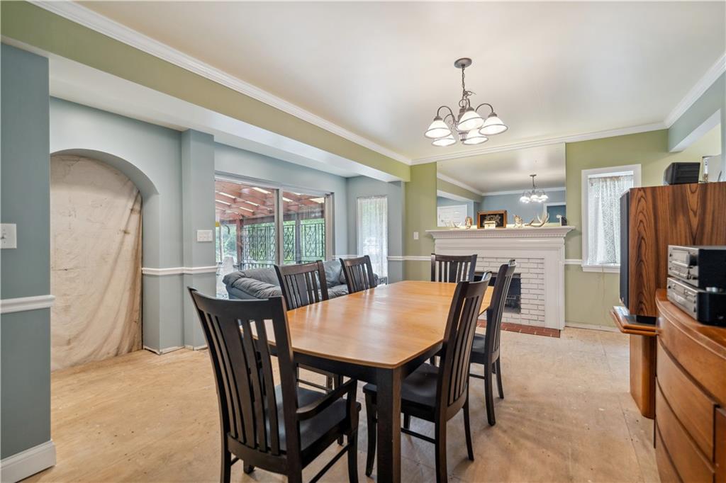 611 Payne Hill Road Clairton, PA 15025 - Photo 11 of 40 Amazing Diningroom
