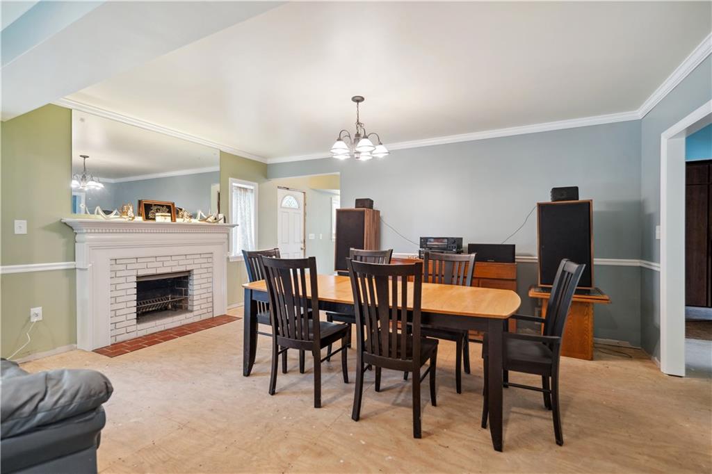 611 Payne Hill Road Clairton, PA 15025 - Photo 12 of 40 Diningroom with deco fireplace