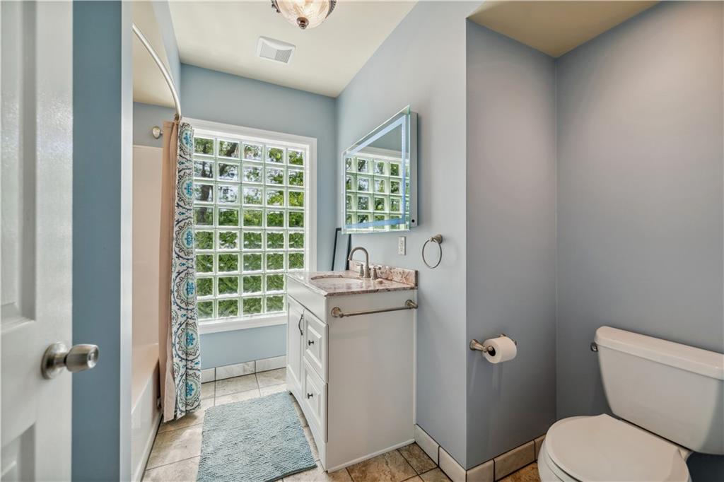 611 Payne Hill Road Clairton, PA 15025 - Photo 19 of 40 Beautiful full bath on main level
