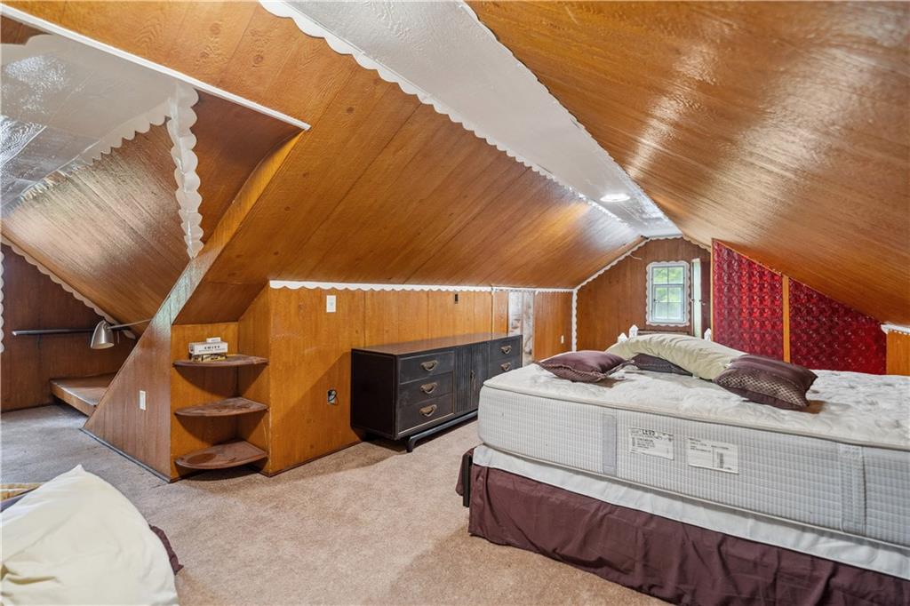 611 Payne Hill Road Clairton, PA 15025 - Photo 22 of 40 Huge bedroom