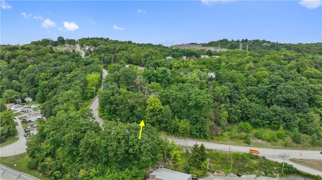 611 Payne Hill Road Clairton, PA 15025 - Photo 32 of 40 So private
