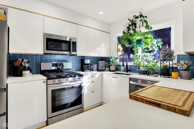 $2,250 | 5212 Nob Lane, Indianapolis, IN 46226