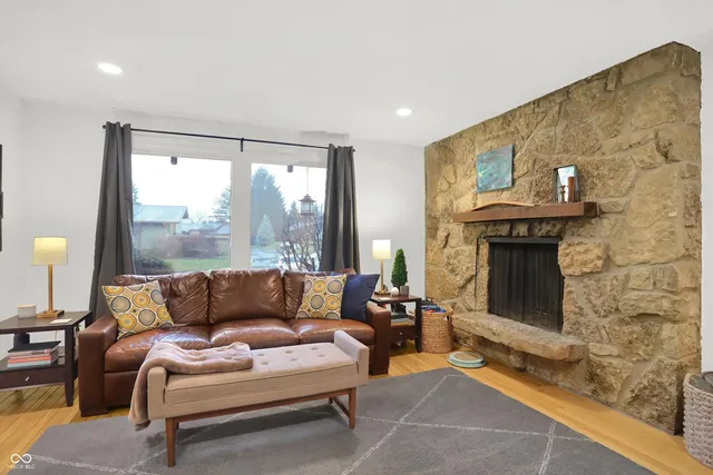 $2,250 | 5212 Nob Lane, Indianapolis, IN 46226