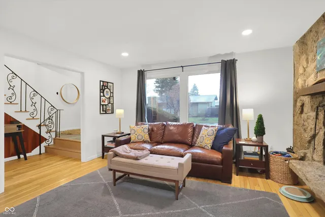 $2,250 | 5212 Nob Lane, Indianapolis, IN 46226