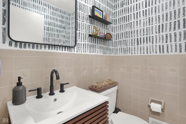 $2,250 | 5212 Nob Lane, Indianapolis, IN 46226