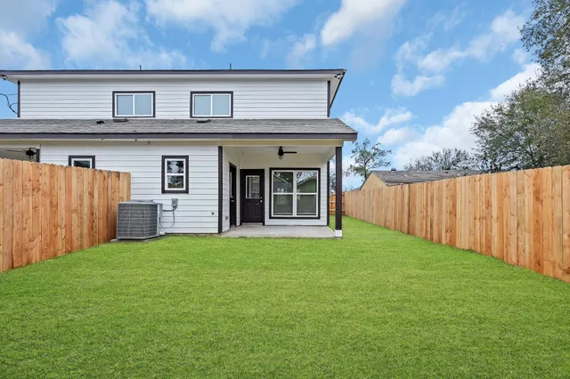 $2,299 | 5914 Southridge Street, Unit B, Houston, TX 77033