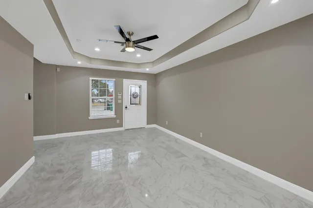 $2,299 | 5914 Southridge Street, Unit B, Houston, TX 77033