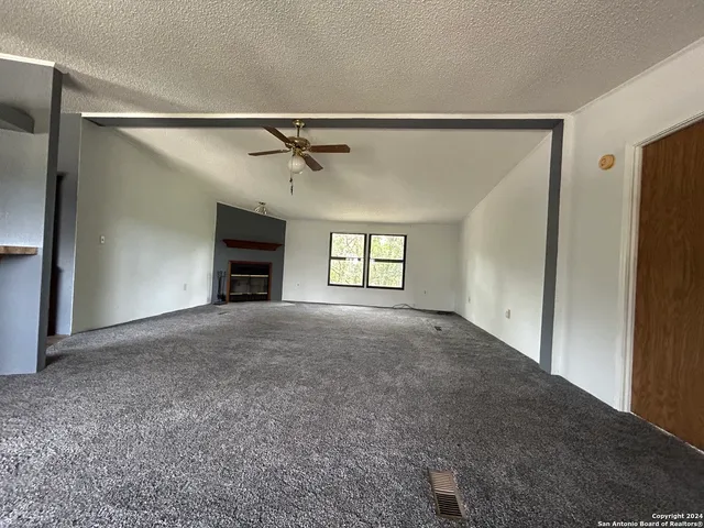 $1,600 | 454 Overland Trail, Bandera, TX 78003