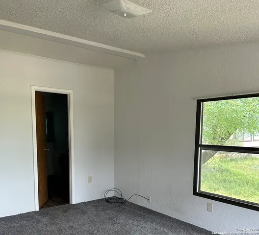 $1,600 | 454 Overland Trail, Bandera, TX 78003