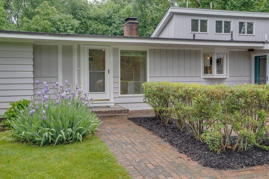 58 Prospect Road Andover, MA 01810 - Photo 3 of 42