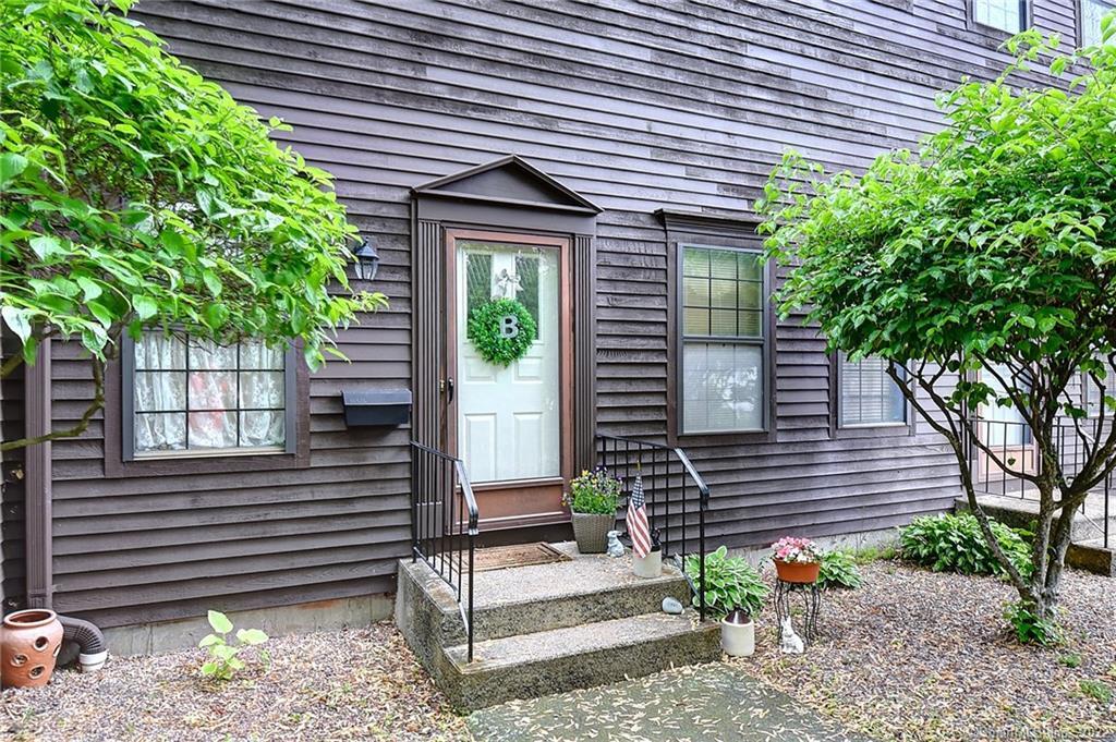 37 Spring Street, Unit 37 Wethersfield, CT 06109 - Photo 1 of 1