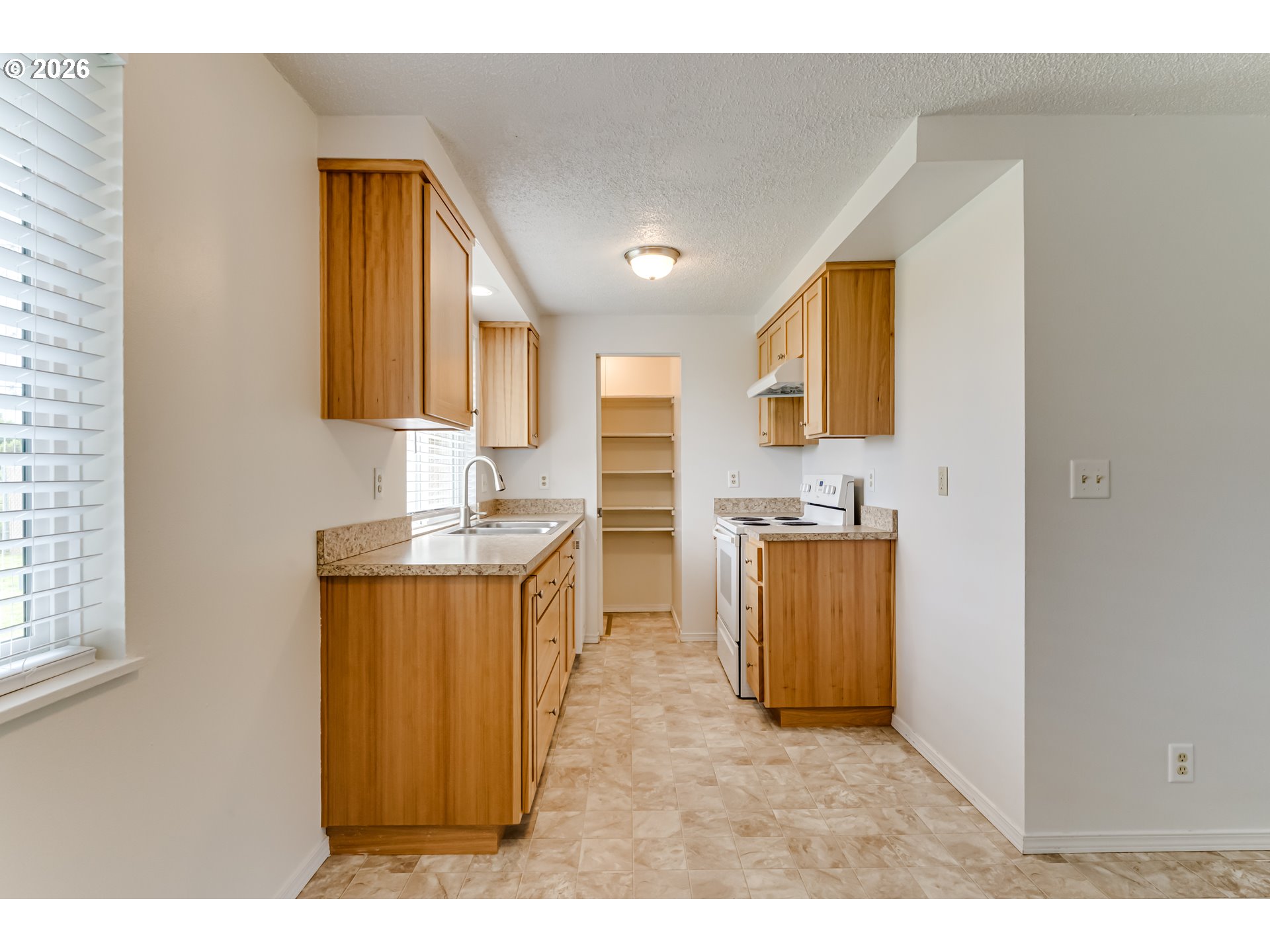1104 56th Street Springfield, OR 97478 - Photo 12 of 38