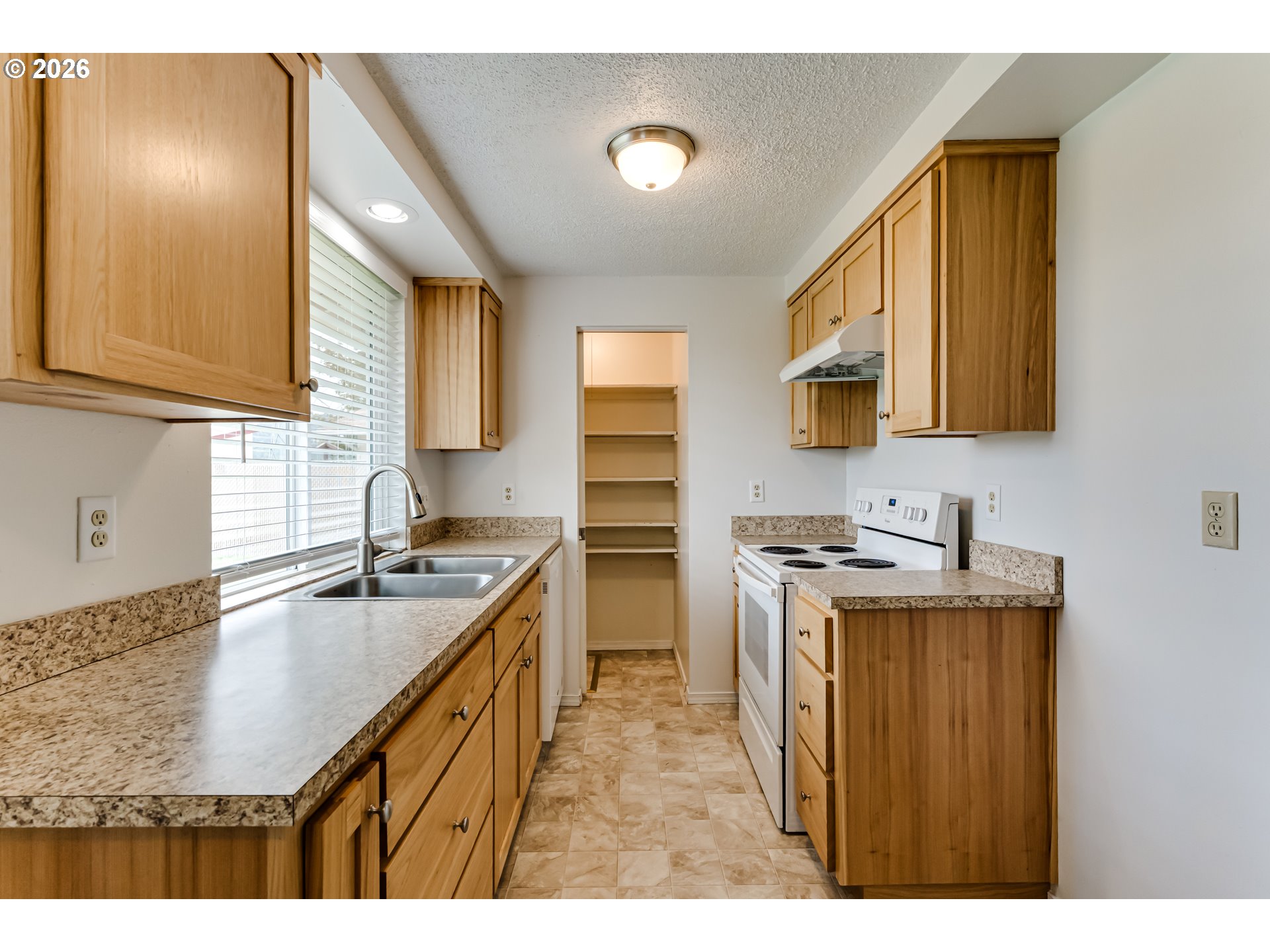 1104 56th Street Springfield, OR 97478 - Photo 13 of 38