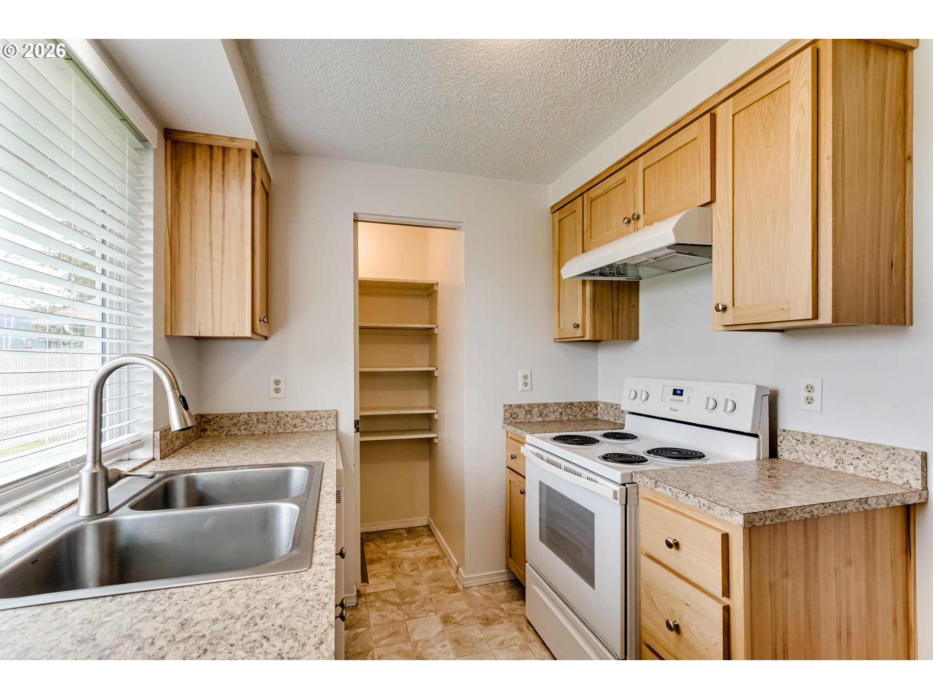 1104 56th Street Springfield, OR 97478 - Photo 15 of 38