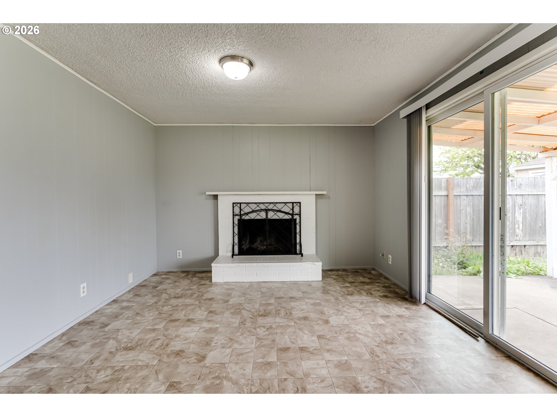 1104 56th Street Springfield, OR 97478 - Photo 17 of 38