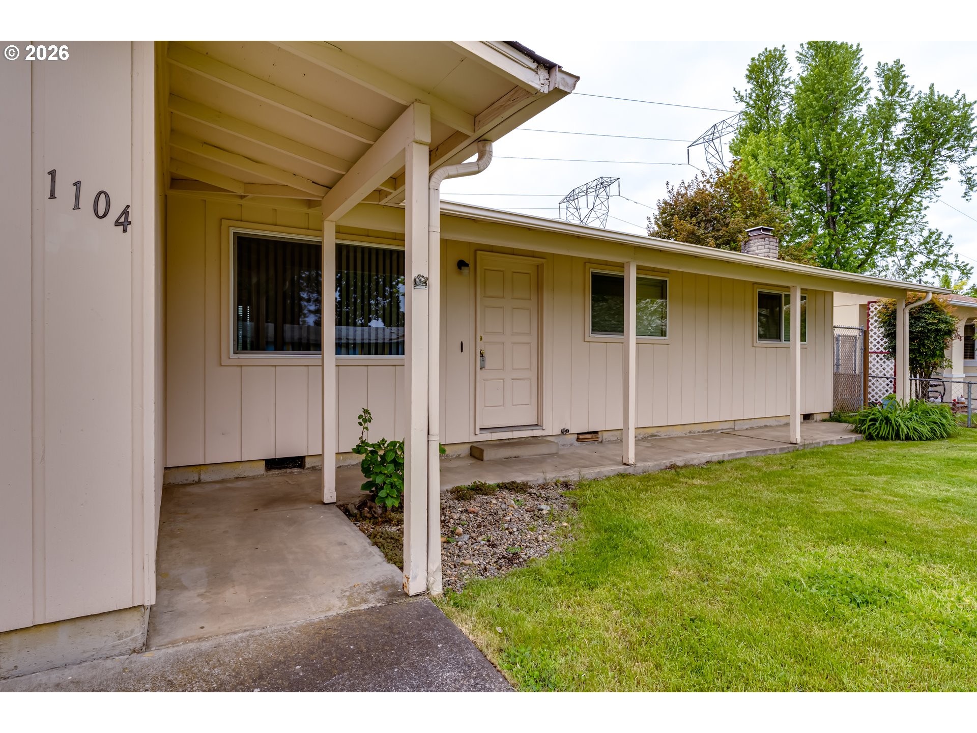 1104 56th Street Springfield, OR 97478 - Photo 4 of 38